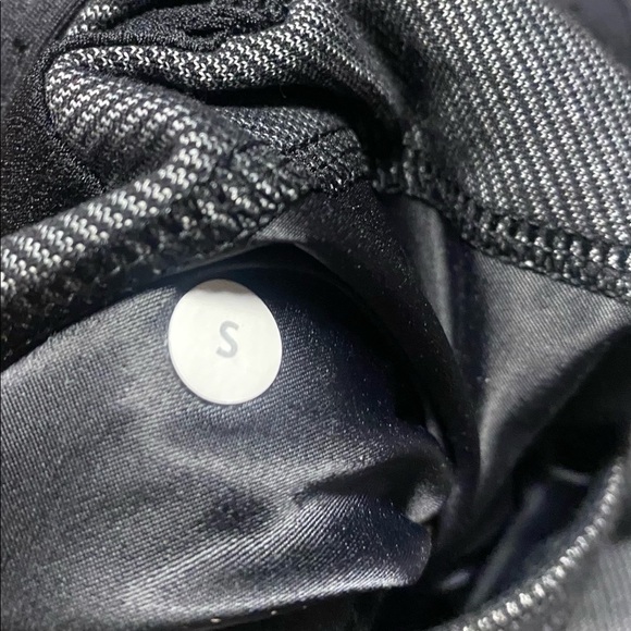 Lululemon Cocoon Car Coat Gray Black Wicking Luon Trench Size Small S - Picture 5 of 5
